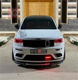 جیپ گراند شیرۆکی